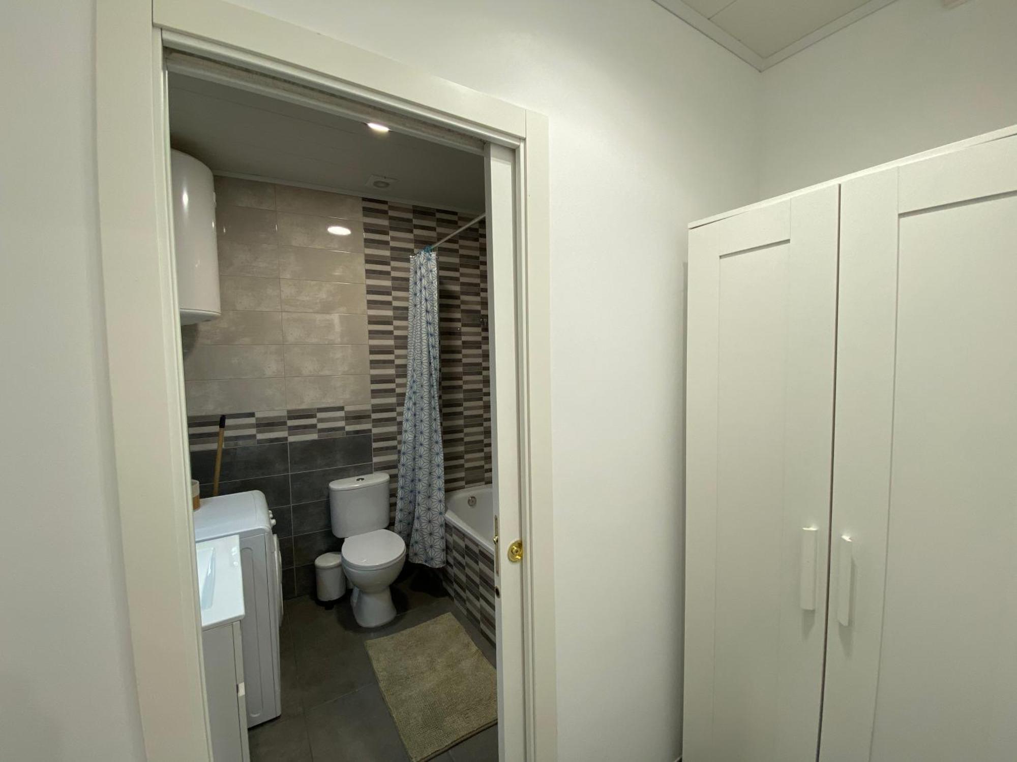 Cozy Suite Apartment, Wifi! Santa Coloma de Gramanet Exterior foto